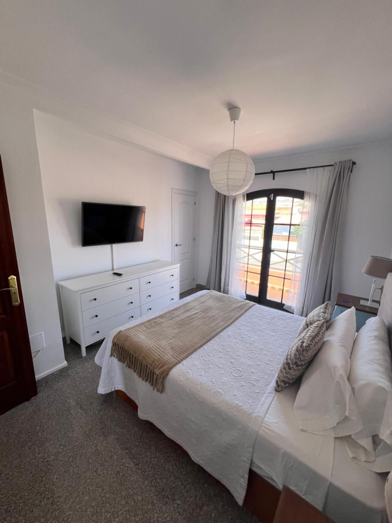 Villa Bajo El Mar Калета де Фусте Екстериор снимка
